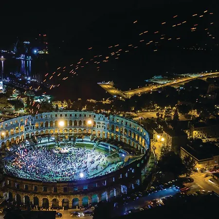 Cozy In With Wifi * Pula