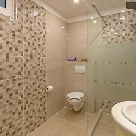 3 Bedroom In Appartement Pula