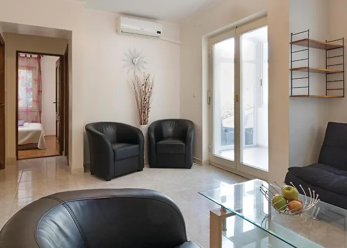 Cozy In With Wifi Appartement Pula