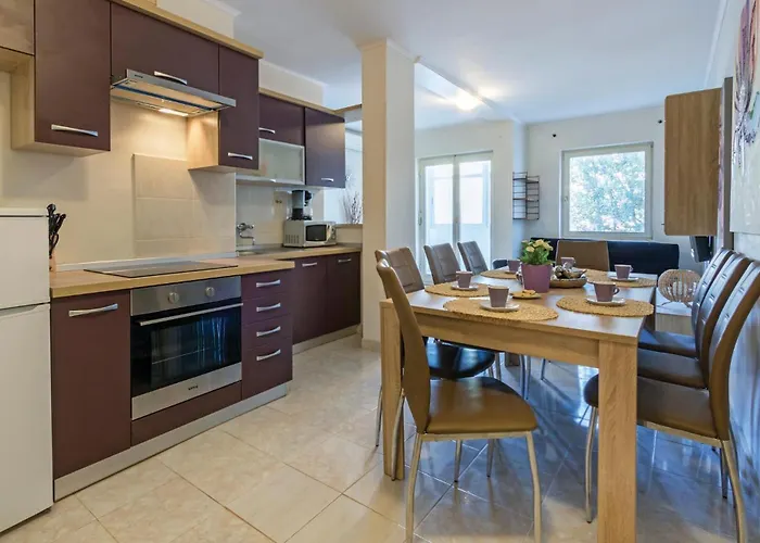 Appartement Cozy In With Wifi Pula