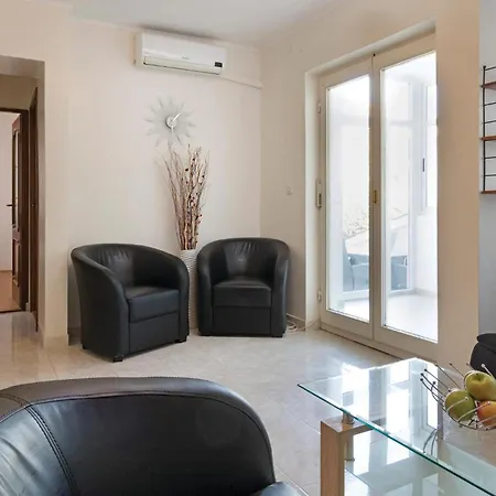 Cozy In With Wifi Apartamento Pula